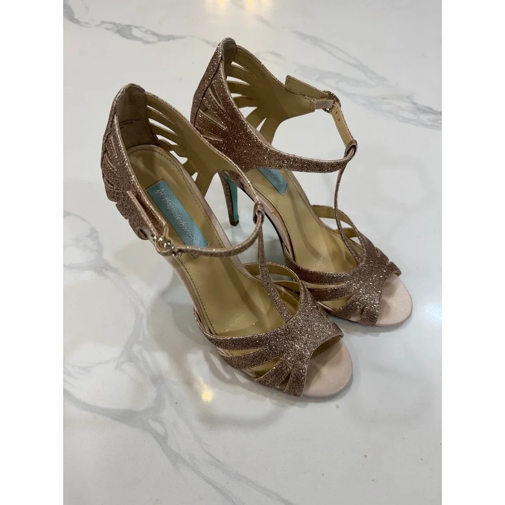 Betsey Johnson Gold Glitter T-Strap Sandals Size 7.5 Gold Women's